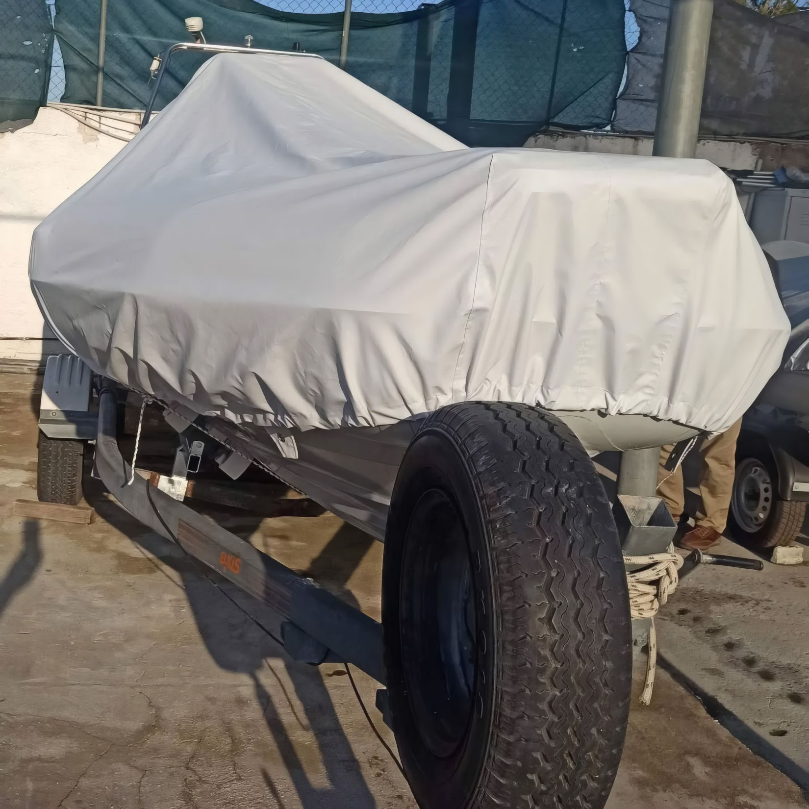 Λευκή αδιάβροχη Κουκούλα Σκάφους